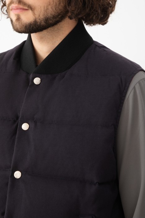 жилет  из италии вид сбоку