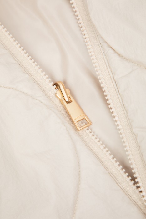 жилет  вид сбоку