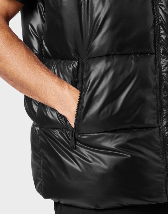 жилет  из проверенных материалов спереди