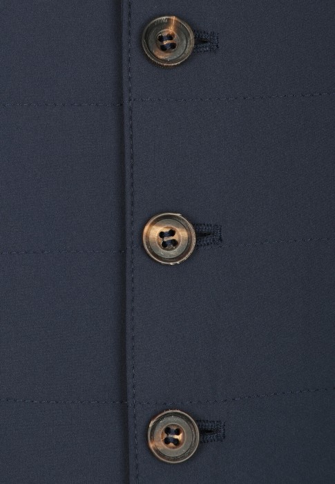 Товар синего цвета с внутренней стороны