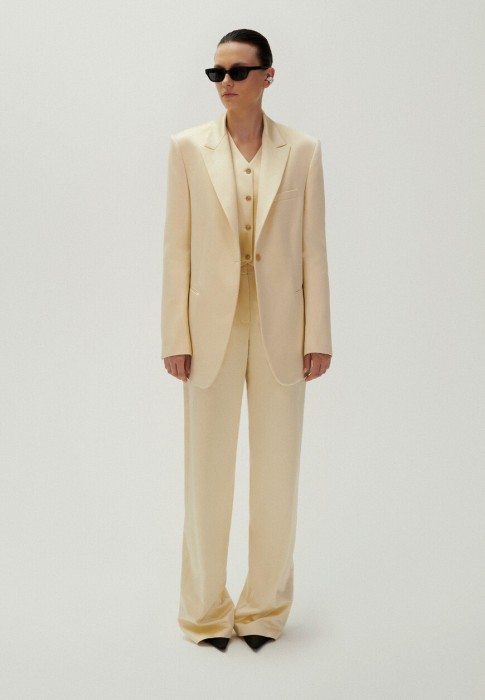 жилет  из италии вид сбоку