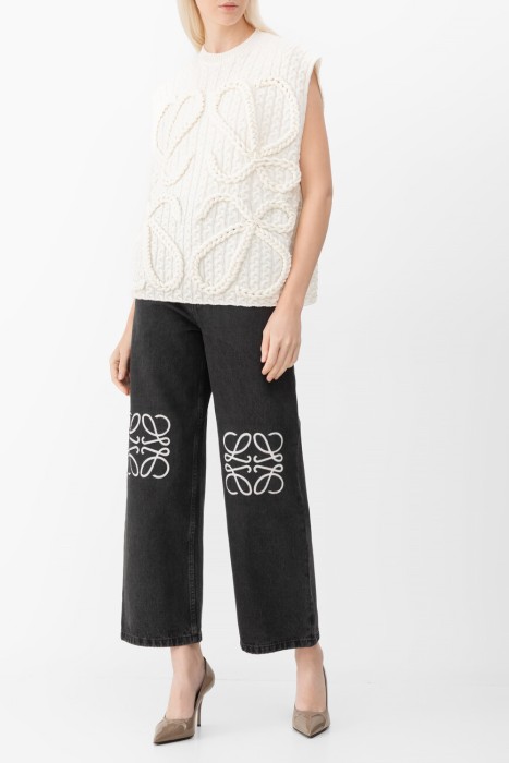 жилет  из шерсти спереди