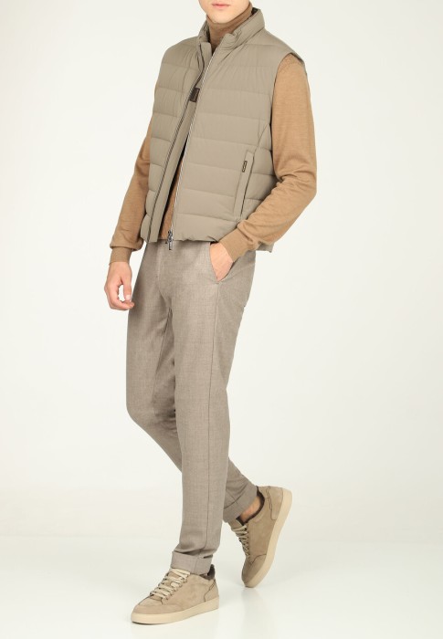 жилет  из канады вид сбоку