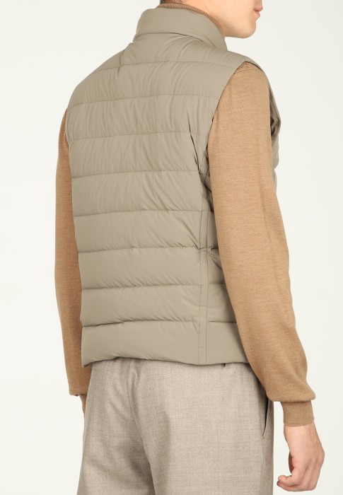 Товар серого цвета с внутренней стороны