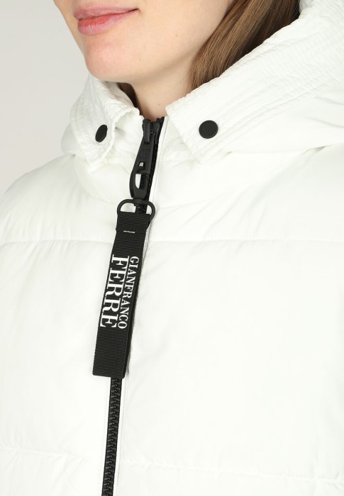 Продукция для женщин фото