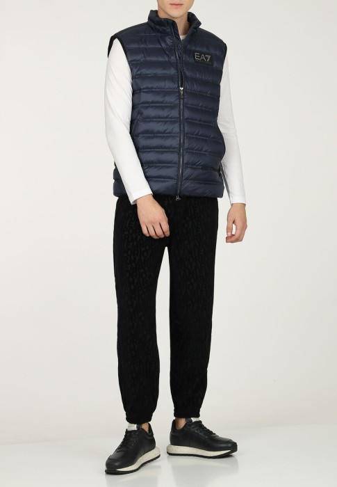 жилет  из италии вид сбоку