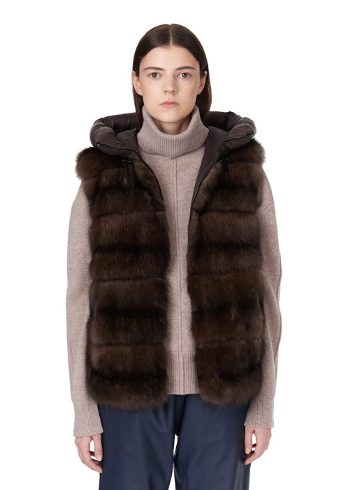 жилет  из италии вид сбоку