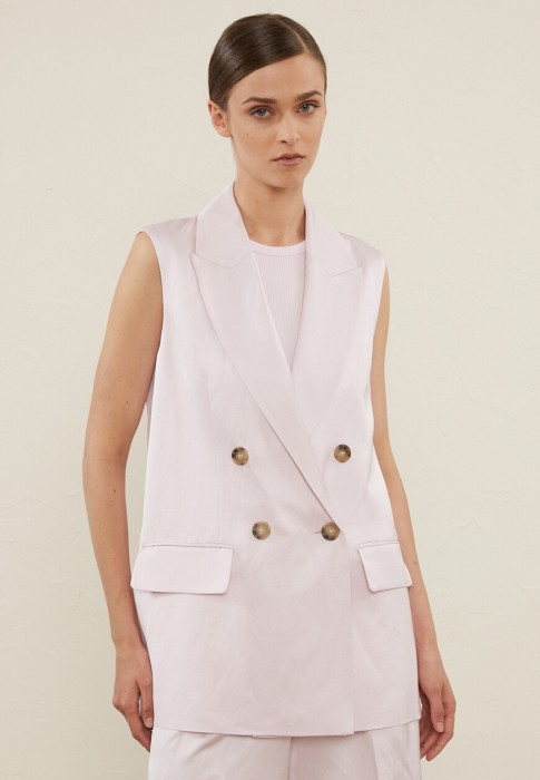 жилет  от бренда peserico вид слева