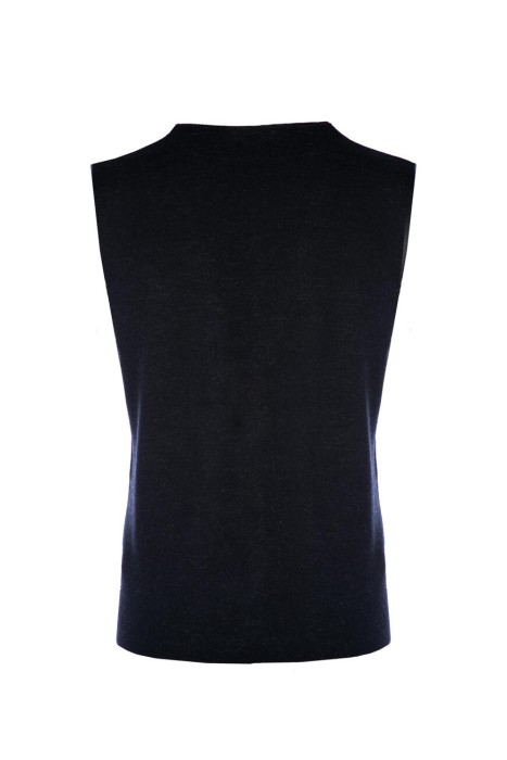 жилет  по цене 6000 руб вид справа