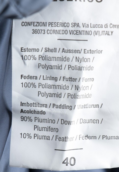 жилет  универсального стиля с лицевой стороны