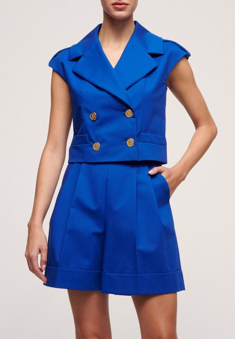 жилет  по цене 35630 руб вид справа