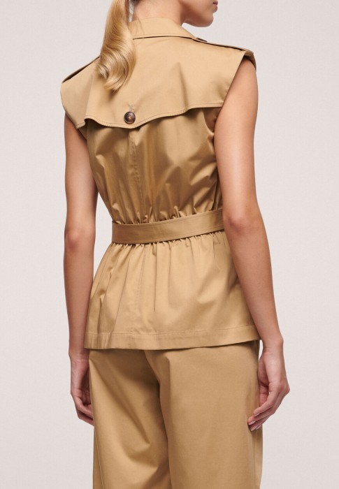 жилет  из италии вид сбоку