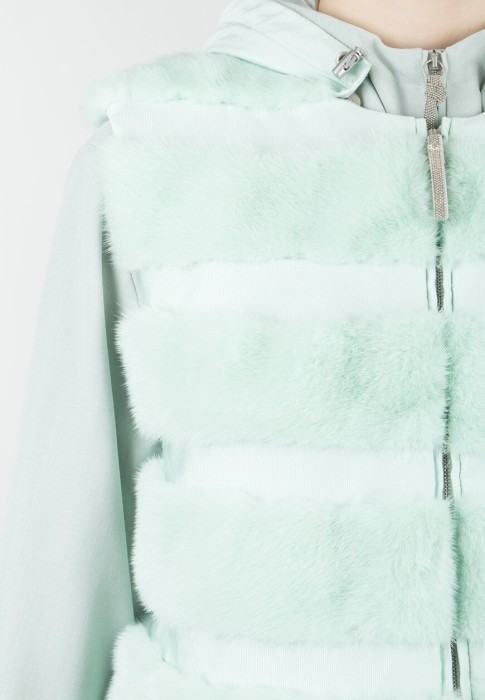 жилет  из проверенных материалов спереди