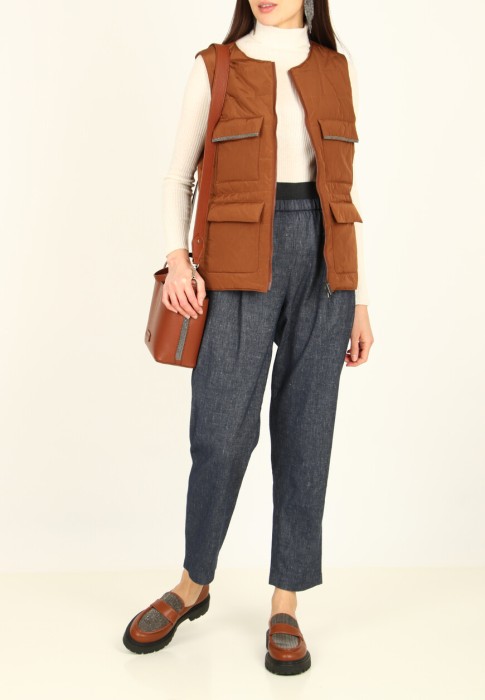 жилет  по цене 60830 руб вид справа