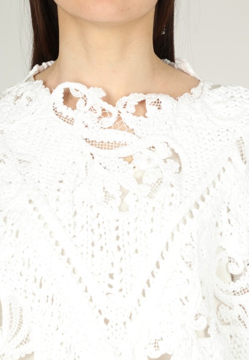 Товар белого цвета с внутренней стороны