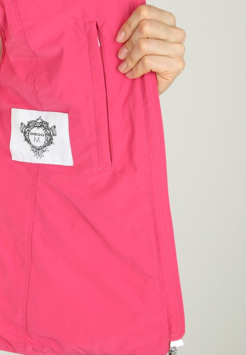 жилет  универсального стиля с лицевой стороны