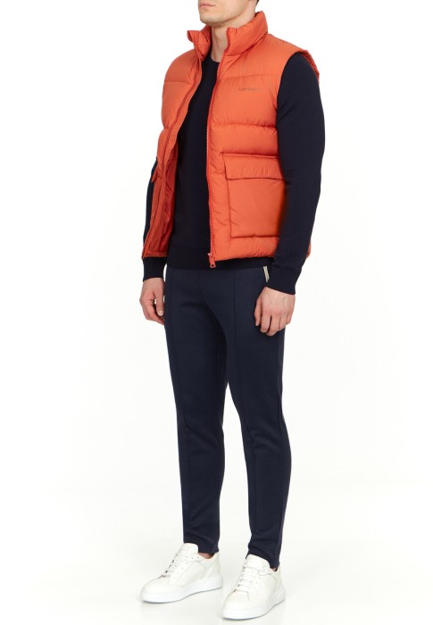 жилет  от бренда carhartt wip вид слева