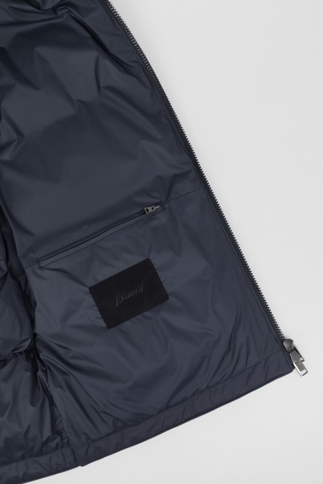 жилет  вид сзади