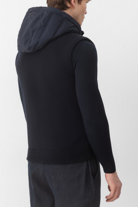 жилет  от бренда zilli вид слева