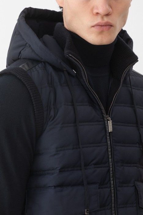 жилет  из италии вид сбоку