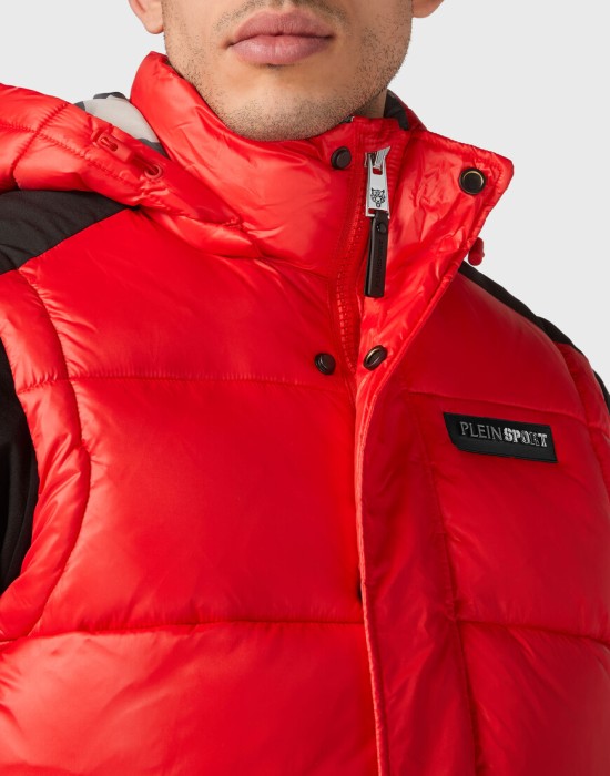 жилет  из проверенных материалов спереди