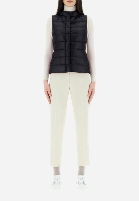 жилет  из франции вид сбоку