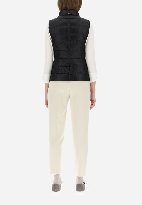 жилет  из проверенных материалов спереди