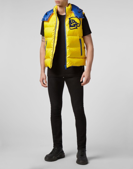 Товар желтого цвета с внутренней стороны