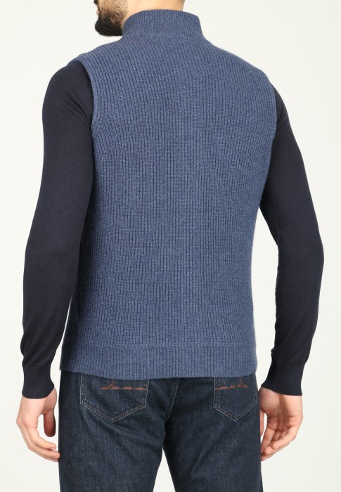 жилет  из италии вид сбоку