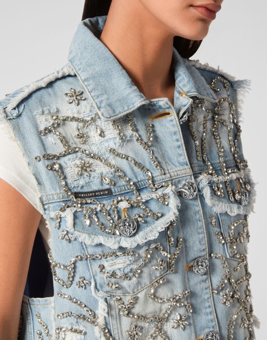 Продукция для женщин фото