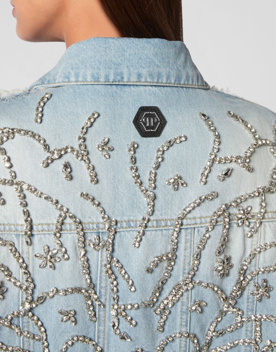 жилет  классического стиля с лицевой стороны