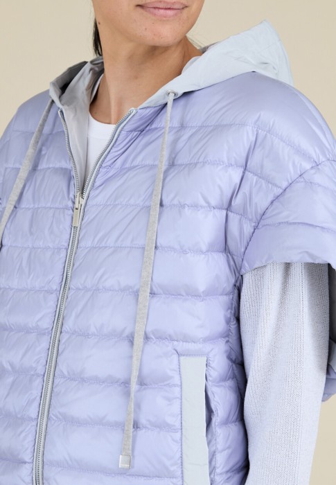 Товар фиолетового цвета с внутренней стороны