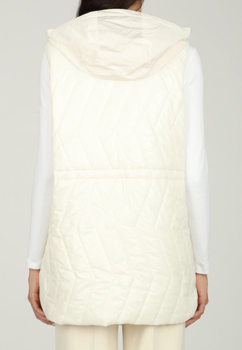 Товар белого цвета с внутренней стороны