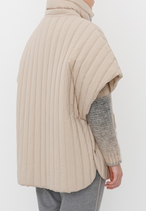 жилет  из италии вид сбоку