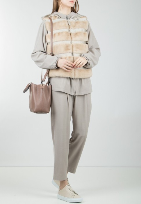 жилет  из италии вид сбоку