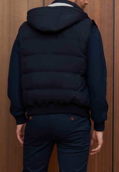 жилет  из италии вид сбоку