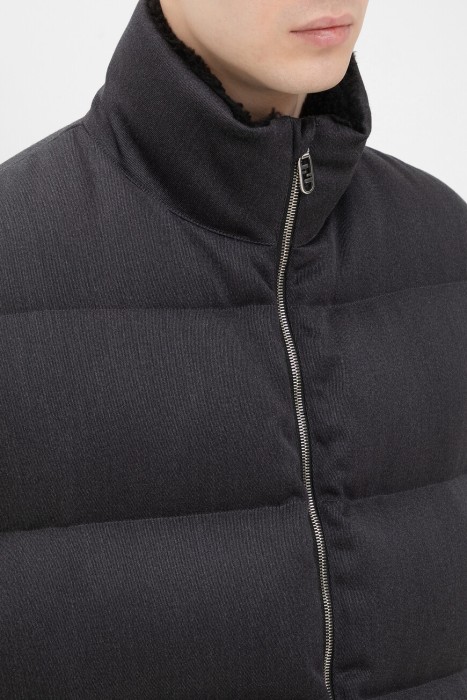 жилет  из италии вид сбоку