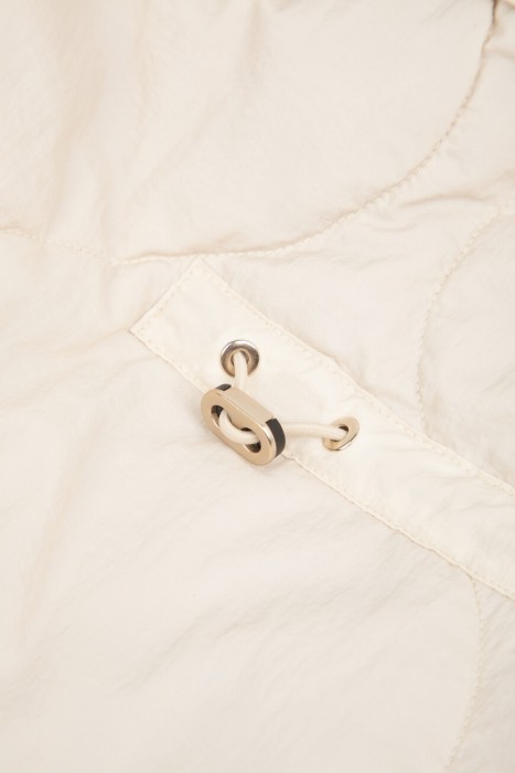 жилет  вид слева