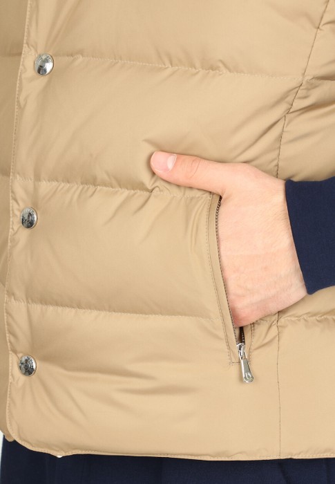 жилет  из проверенных материалов спереди