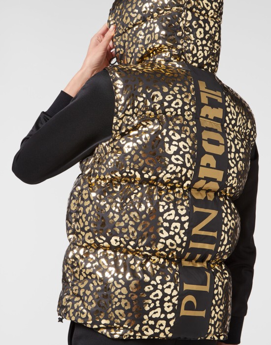 Товар золотого цвета с внутренней стороны