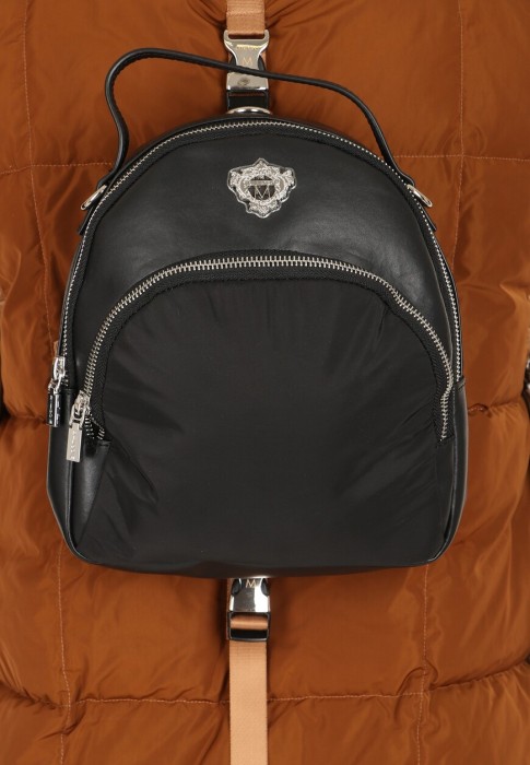 жилет  для взрослого возраста с изнаночной стороны