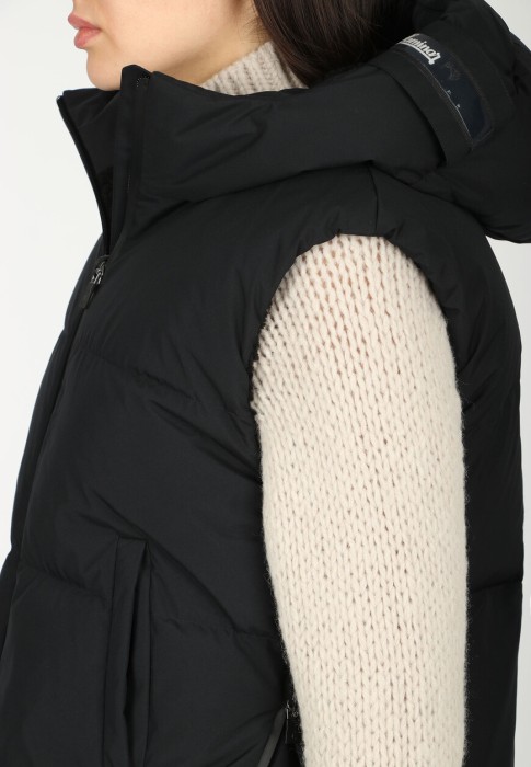 жилет  из проверенных материалов спереди