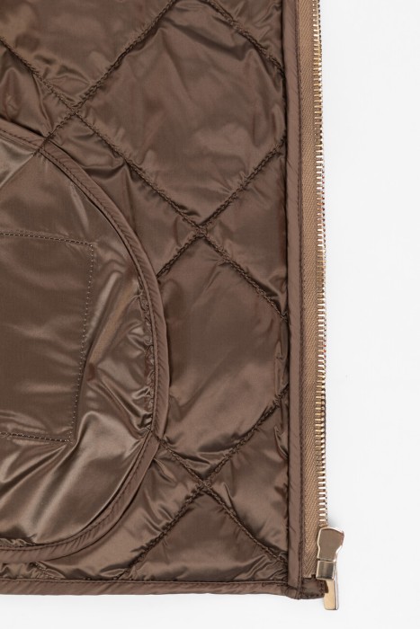 жилет  повседневного стиля с лицевой стороны