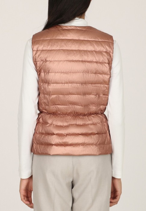 Товар розового цвета с внутренней стороны