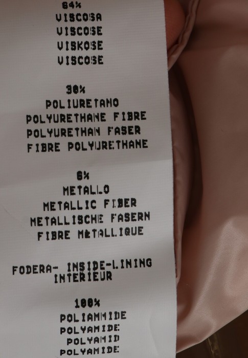 жилет  универсального стиля с лицевой стороны