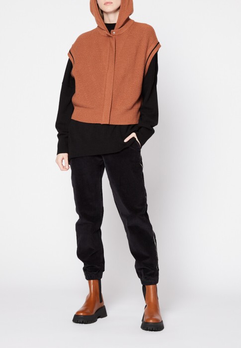 жилет  из италии вид сбоку