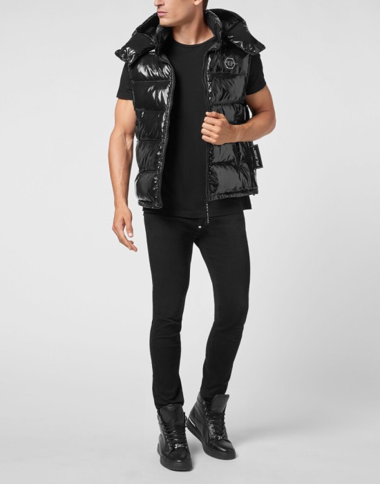 жилет  по цене 56076 руб вид справа