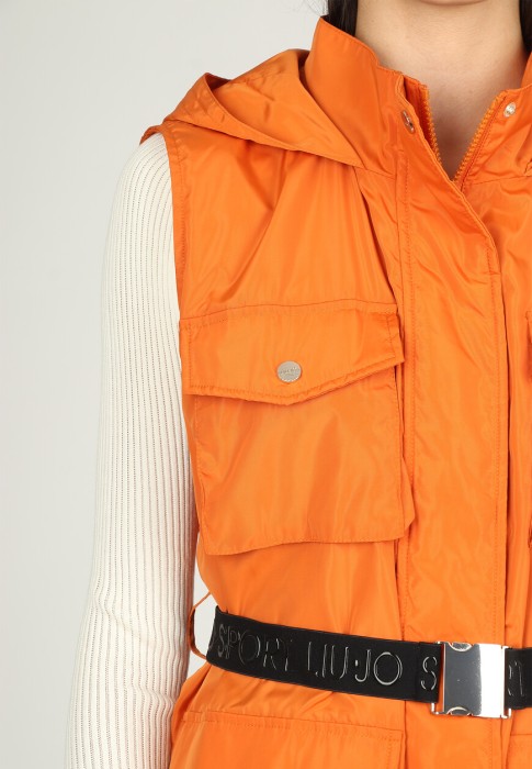 жилет  из проверенных материалов спереди