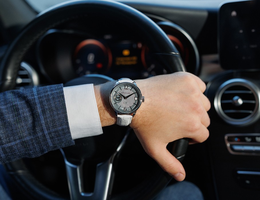 амулет tcb 3605 42 мм ручной завод вид сзади