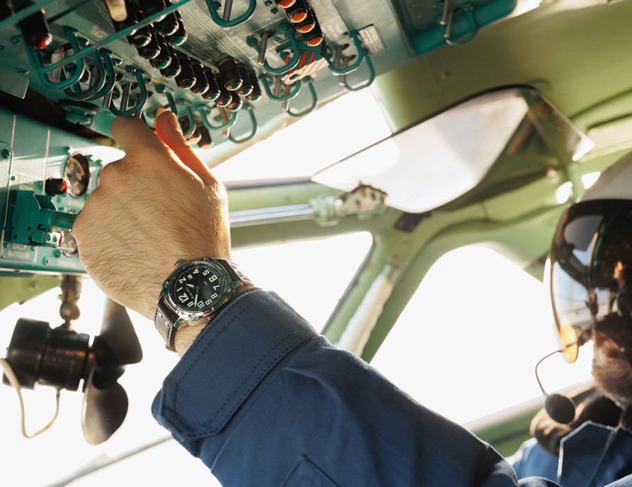 беркут tcb 8215 42 мм автоподзавод с внутренней стороны